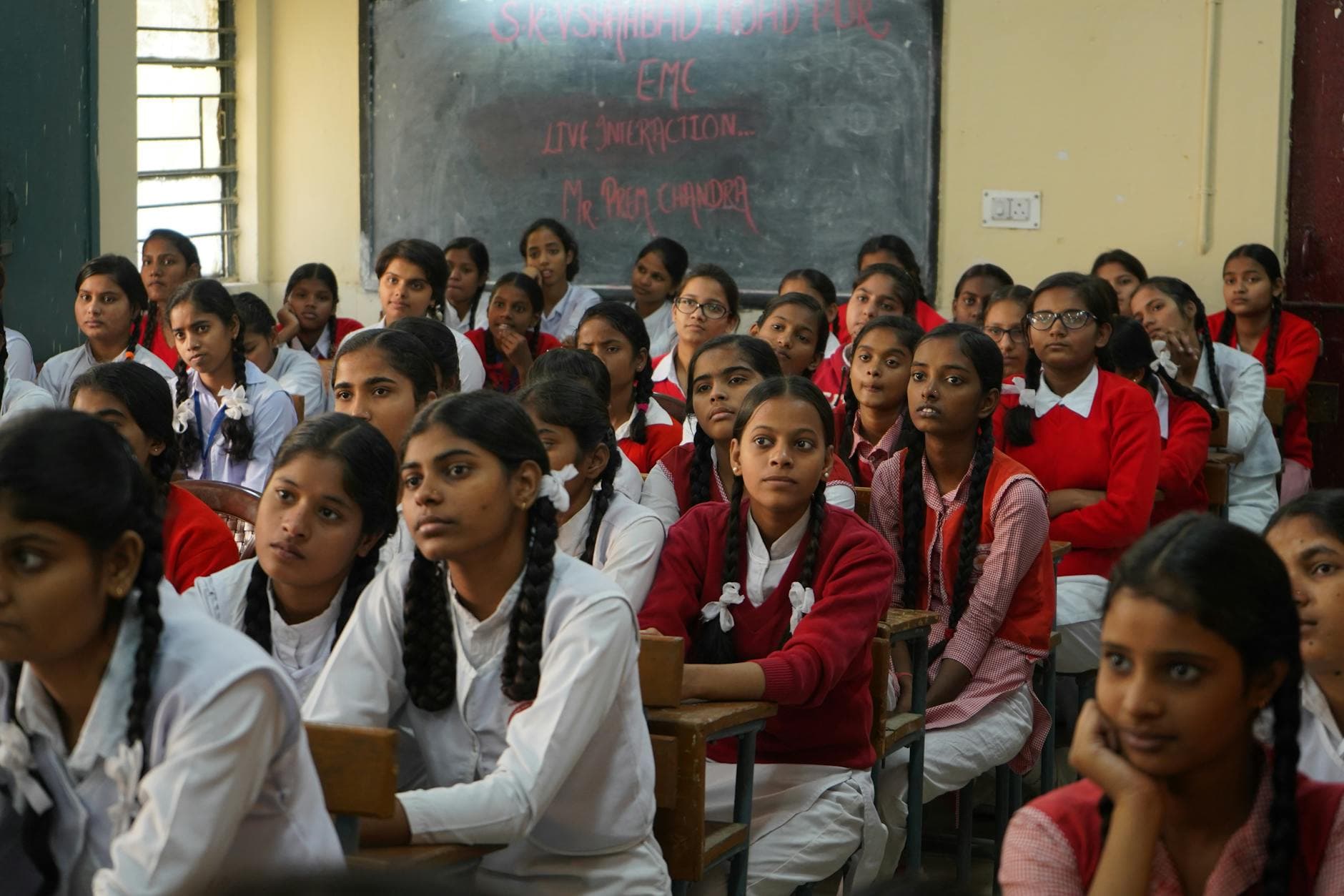 Children engaged in learning in an Indian classroom